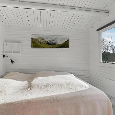 3 Bedroom Cozy In *